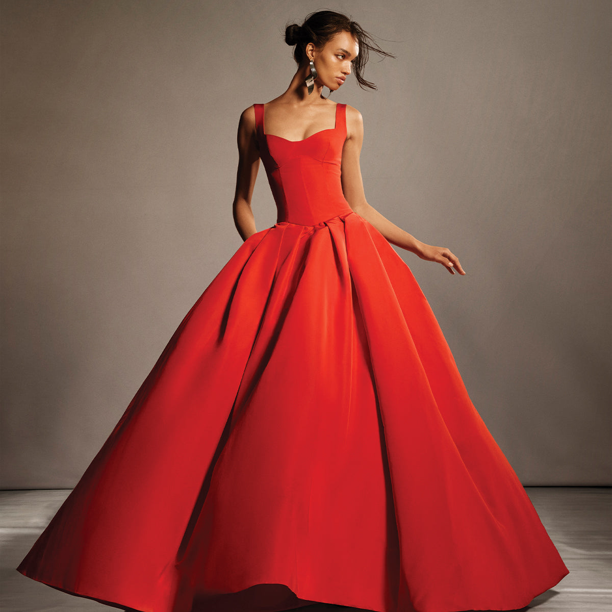 Monique Lhuillier Spring 2026 poppy faille basque waist pleated ball gown-lookbook