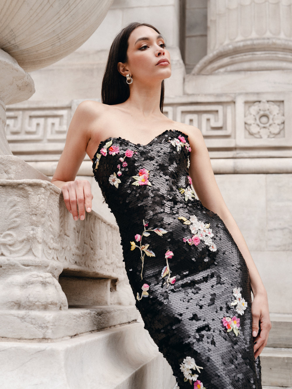 onique Lhuillier Fall 2025 Noir/Multi Floral embroidered matte sequin strapless column gown - lookbook.