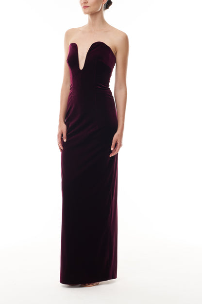 Monique Lhuillier Fall 2025 Merlot stretch velvet Strapless column gown with plunging neckline - side.