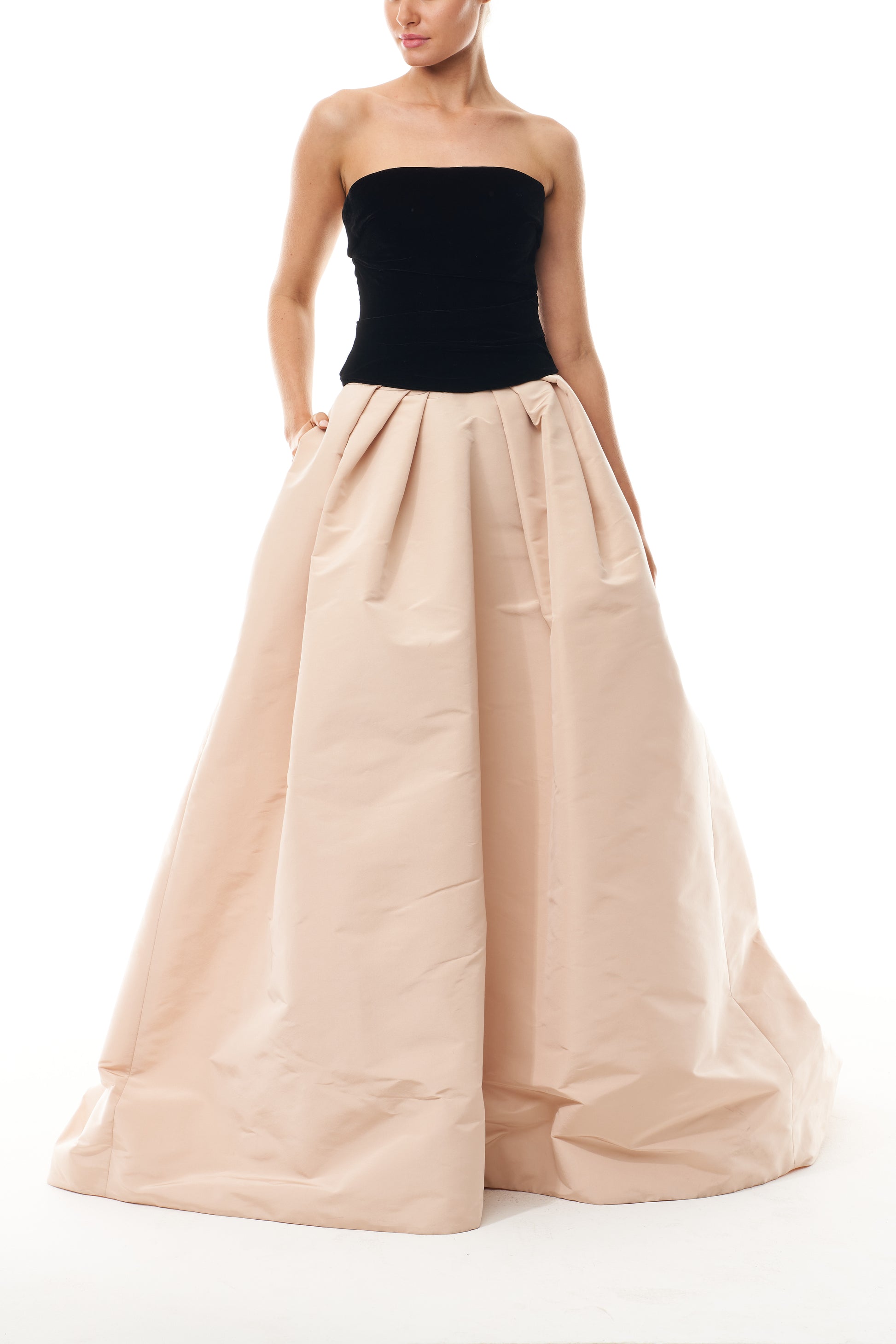 Monique Lhuillier Fall 2025 Noir/Cameo velvet and faille draped bodice ballgown - front. 