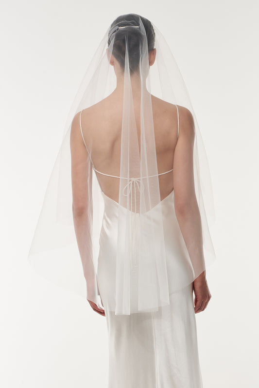 Fingertip length tulle veil with blusher