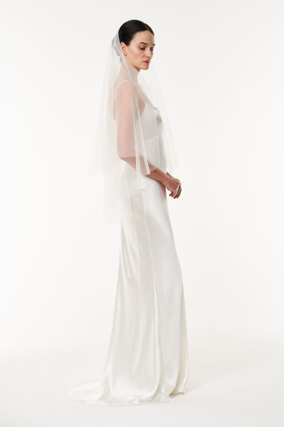 Fingertip length tulle veil with blusher