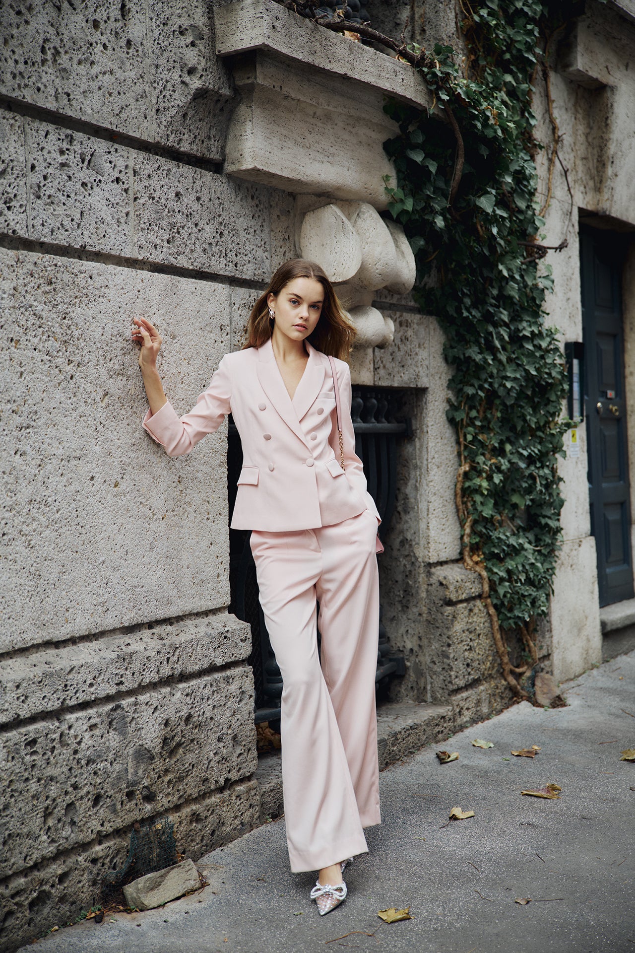 Monique Lhuillier Wool straight leg trouser with pockets in Pale Blush wool - lookbook.