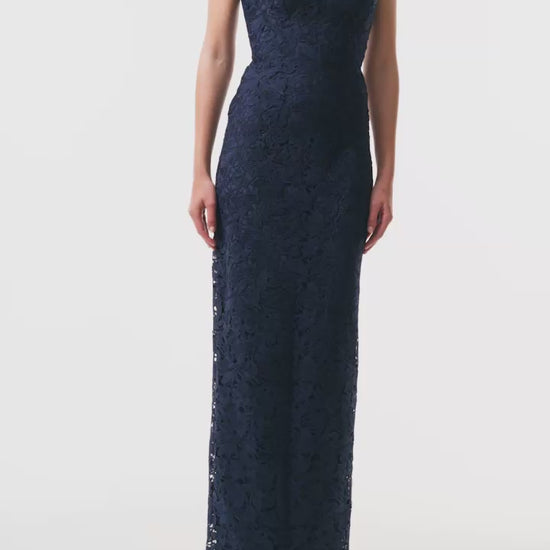Monique Lhuillier Fall 2025 Ocean Orchid Lace strapless column gown - video.