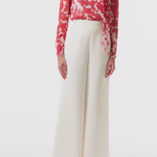 Monique Lhuillier Fall 2025 Candy/Multi Rose Petal Printed Chiffon scarf neck blouse- video.