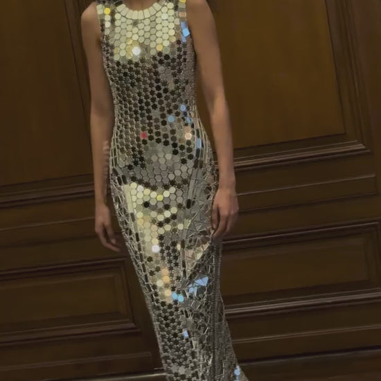 Monique Lhuillier Fall 2025 lookbook - video.