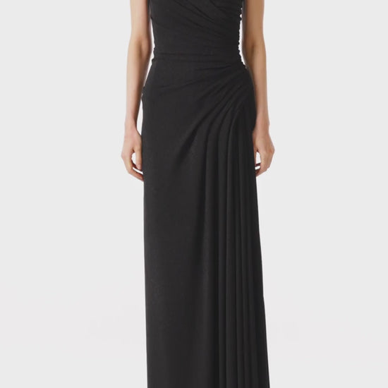 Monique Lhuillier Spring 2023 strapless Noir gown with sweetheart neckline and draping with high slit - video.
