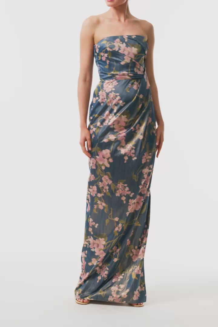 Monique Lhuillier Fall 2025 Draped Strapless Column Gown in Ocean/Multi Wisteria Printed Chine - video.