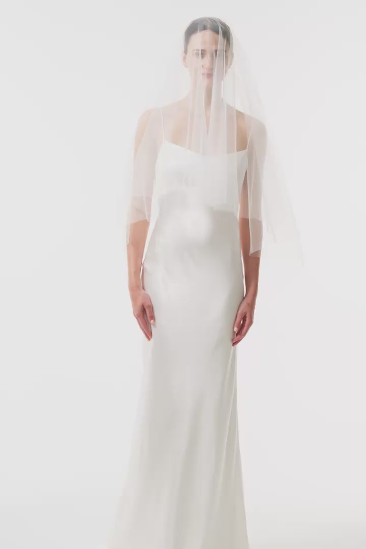 Fingertip length tulle veil with blusher video